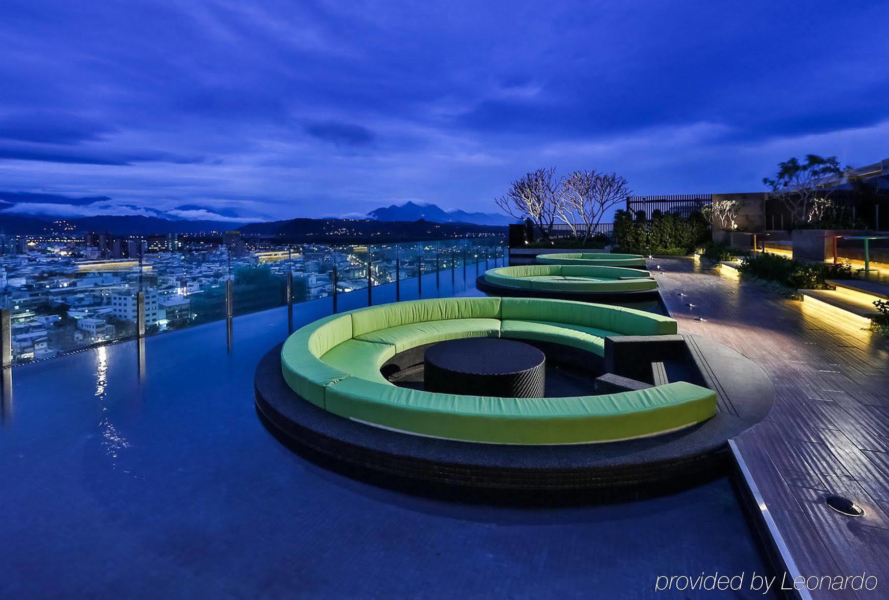 Sheraton Taitung Hotel Exterior photo Sky Bar