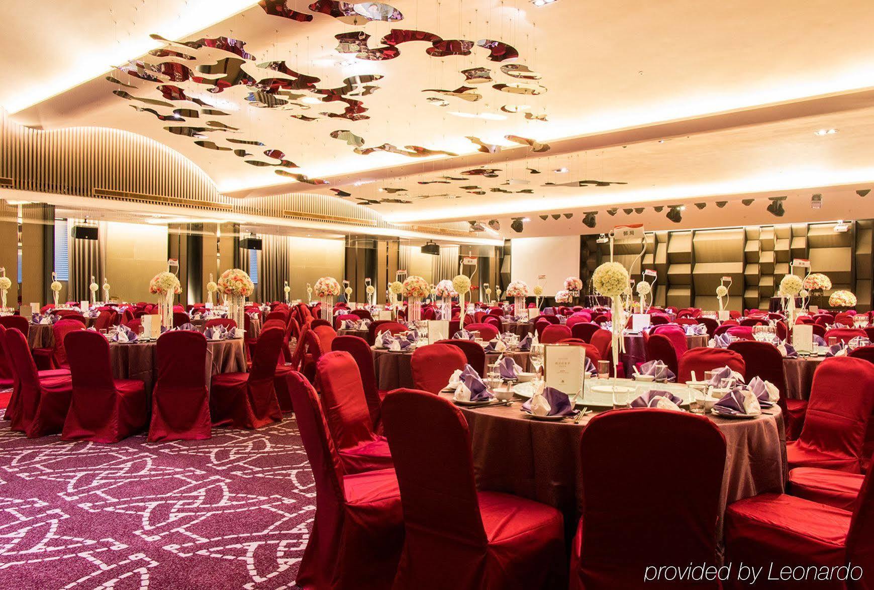 Sheraton Taitung Hotel Exterior photo The ballroom of the hotel