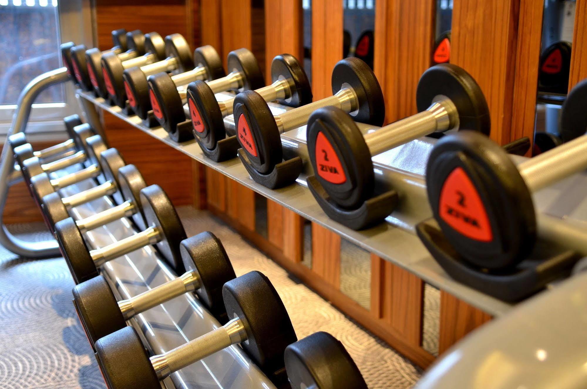Sheraton Taitung Hotel Exterior photo Dumbbells on a rack